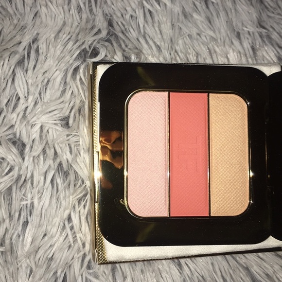 Tom Ford Other - Tom Ford Nude Glow Soleil Contouring Compact